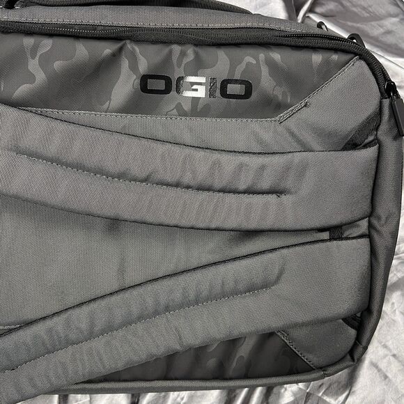 OGIO Convert Pack Tarmac Laptop Briefcase Backpack Bag Black Camo Zip Messenger - Picture 16 of 17